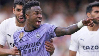 开运体育app-因凡蒂诺：支持维尼修斯 比赛应贯彻三级处理程序