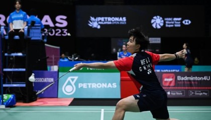 开云体育官方下载-马来西亚赛首日 何冰娇一轮游国羽男线全军覆没