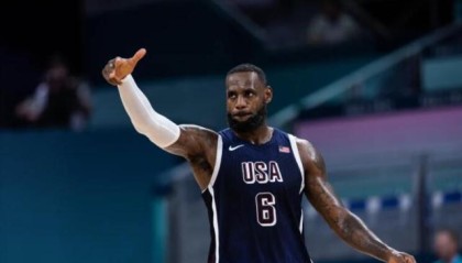 开云体育app官网下载-美国男篮战南苏丹超谨慎！杜兰特+詹皇组合拳发威？