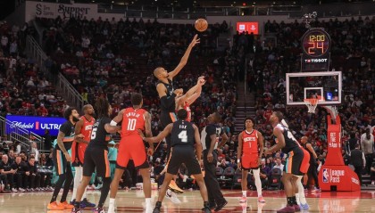 惊天大逆转！火箭双探花末节救主！申京力压文班亚马，杜兰特拉胯