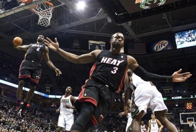 1672467589438082341.jpg Heat-Wade-James-dunk-1024x901_crop_exact.jpg